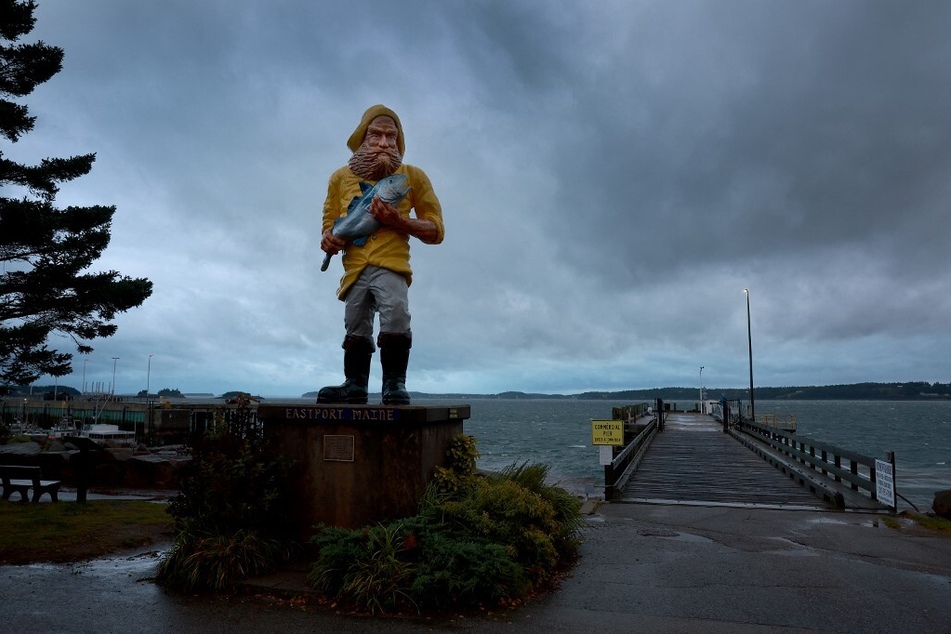 Hurricane Lee approaches landfall in Maine, Storm Nigel likely to form