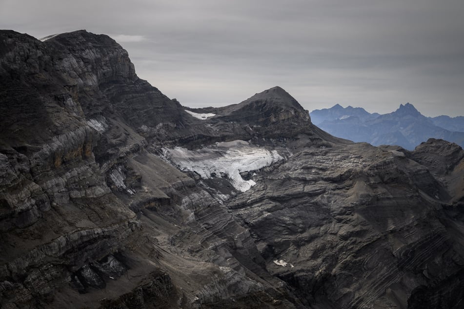 At least 20% of Switzerland's glaciers have melted since 2021: "No ice in 10 or maybe 15 years!"