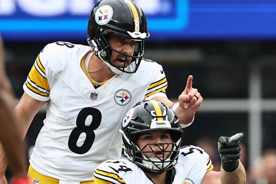 Steelers quarterback Aaron Rodgers got into an argument with his coach during the game against the Cleveland Browns on October 1, 2026.
