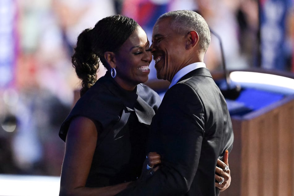 Michelle (l.) and Barack Obama have been married for over 30 years.