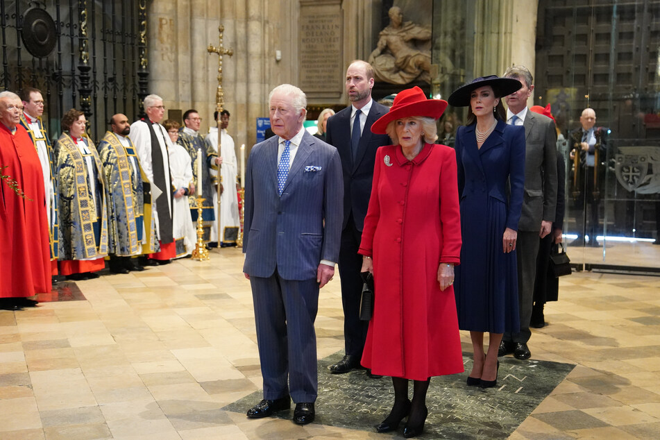 King Charles (l.) and his wife Camilla (r.) were also guests at the service.