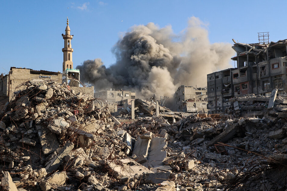 Israel launches deadly strikes and cuts off aid into Gaza amid ceasefire