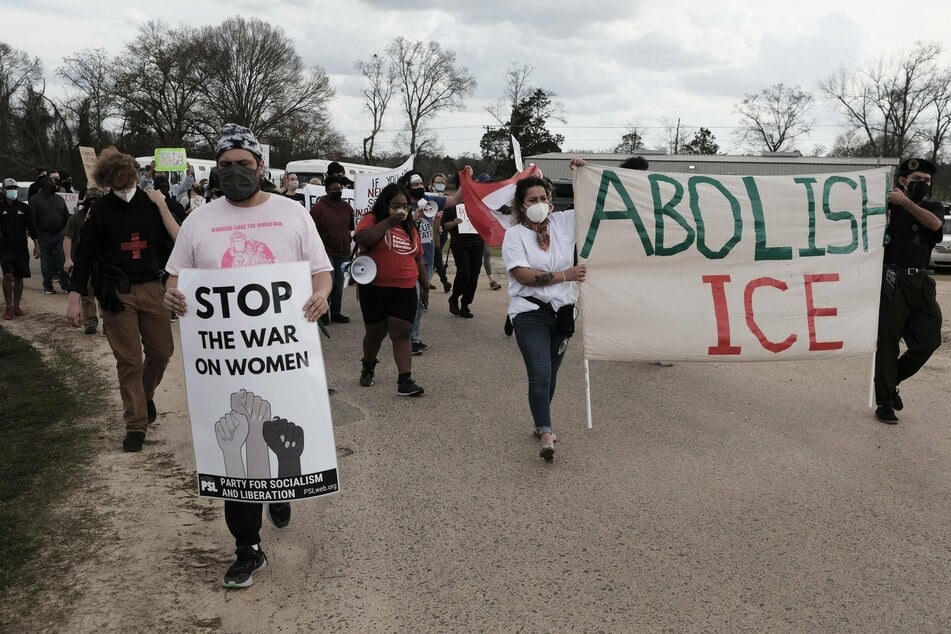 Female migrants punished with lockdown after protesting tuberculosis outbreak at ICE facility