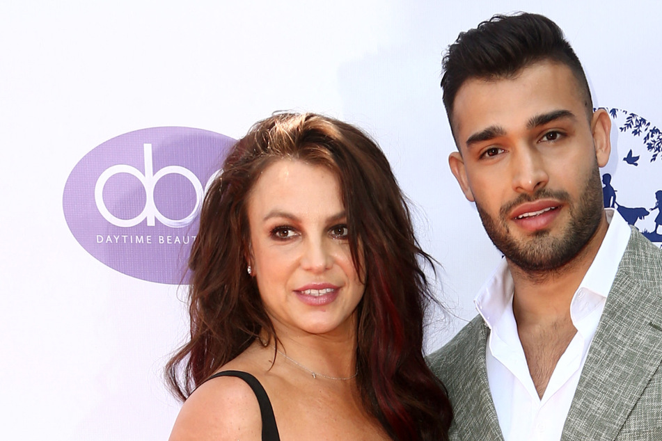 Sam Asghari cuts ties with Britney Spears amid dramatic divorce