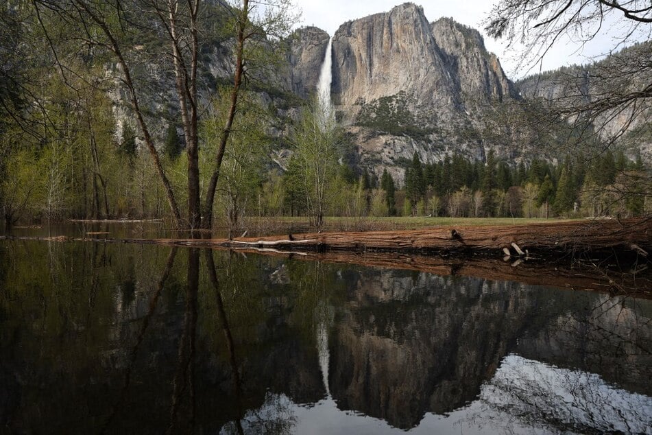 The Trump administration is considering a deal to give away part of Yosemite National Park.