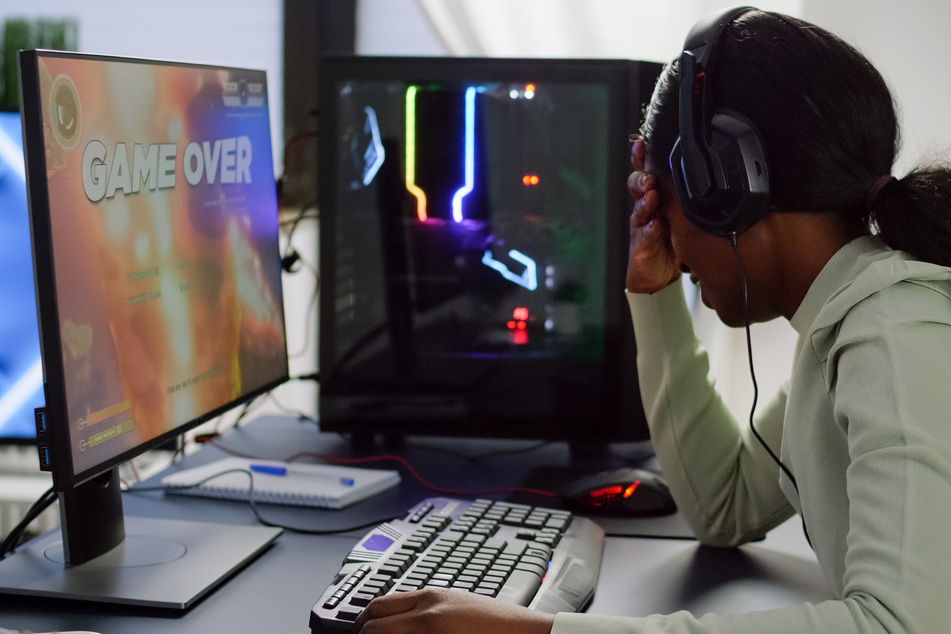 Twitch streamers targeted by hate raids unite under #TwitchDoBetter to boycott the platform