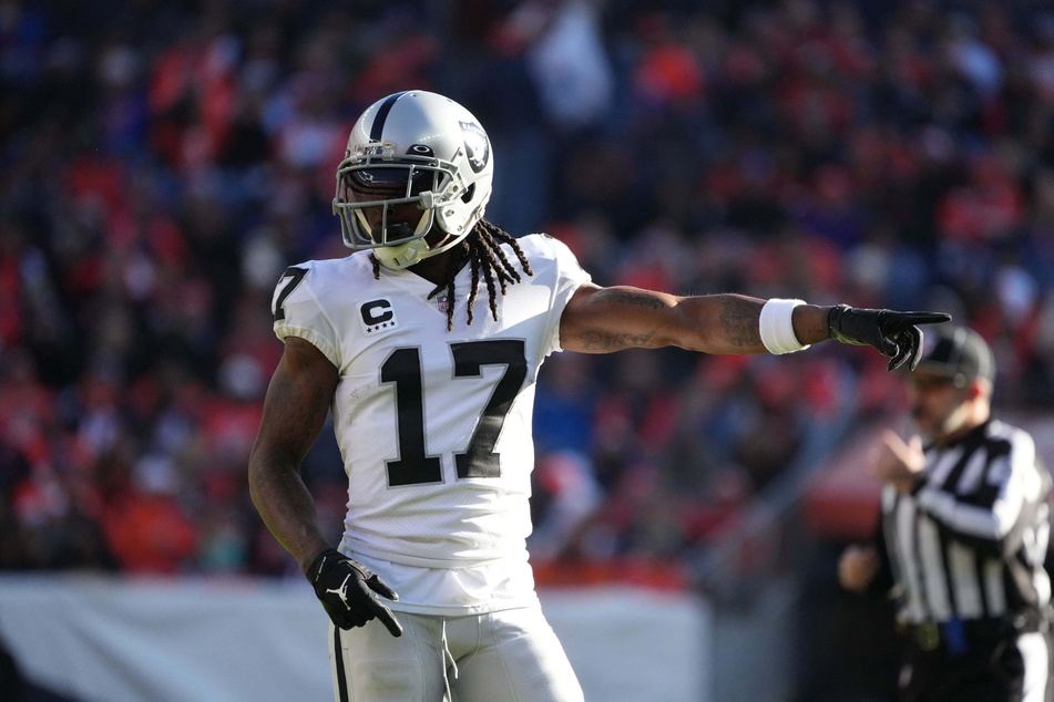 Las Vegas Raiders wide receiver Davante Adams during the first quarter against the Denver Broncos at Empower Field at Mile High.