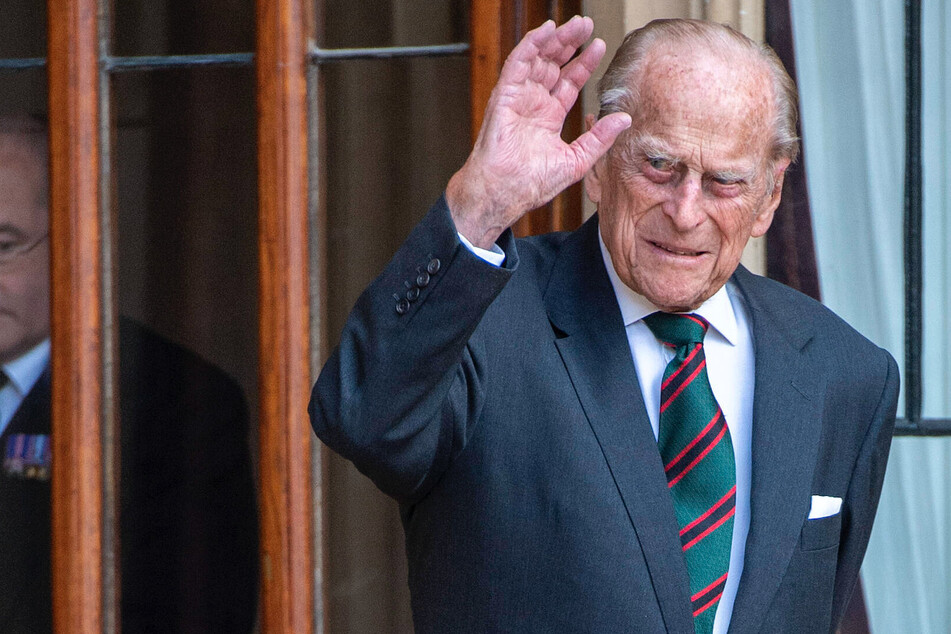 Details of Prince Philip's hospitalization revealed!