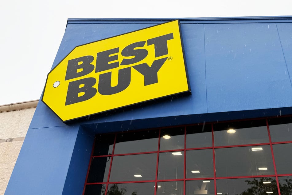 Best Buy is lowering prices on these popular tech products on Thursday, August 27