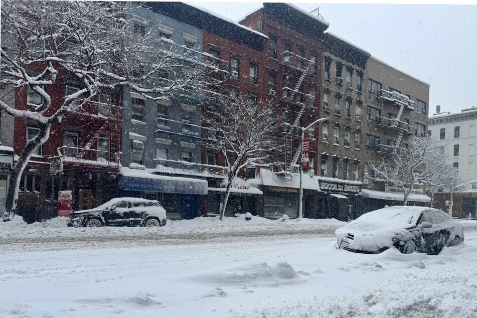 New York City was hit by a blizzard Sunday into Monday as large swathes of the US Northeast were also threatened by the massive snowstorm.