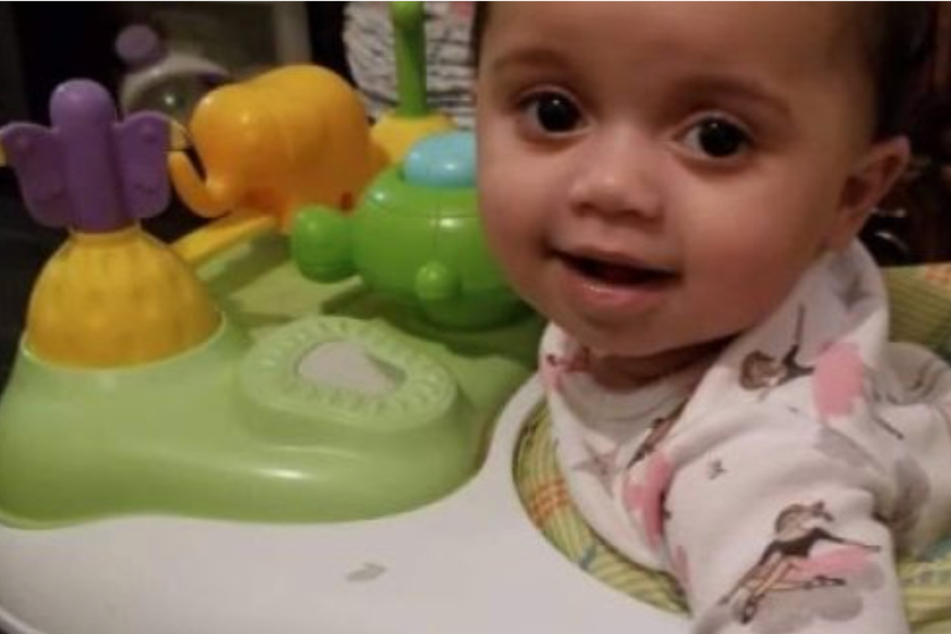 Toddler tragically dies after family dog bites her on the head