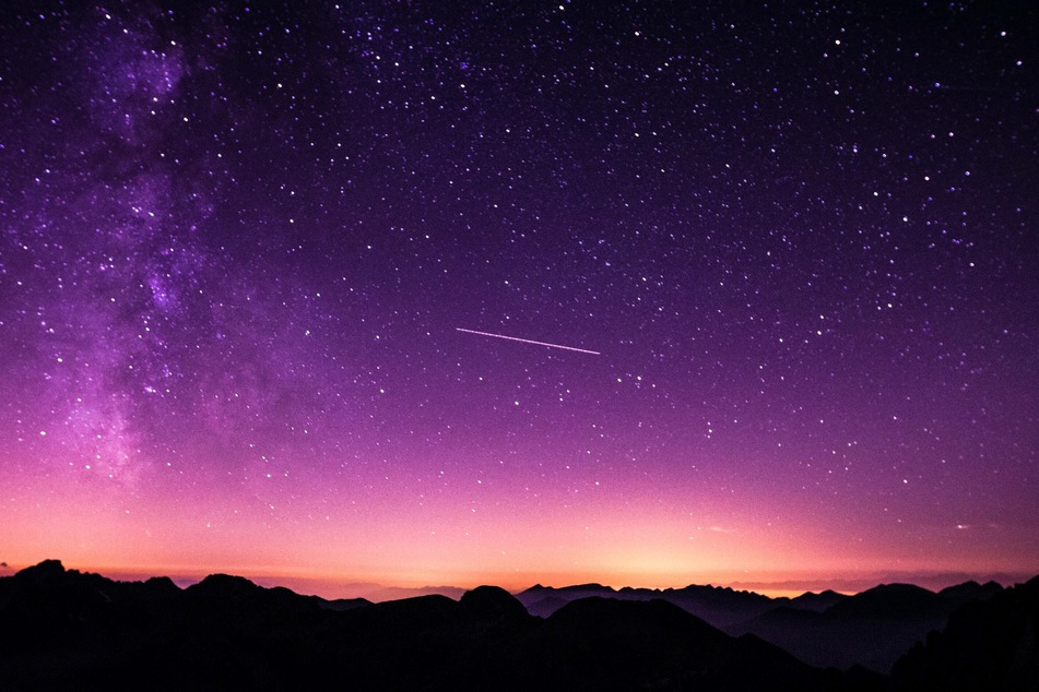 Today's horoscope: free horoscope for April 26, 2021