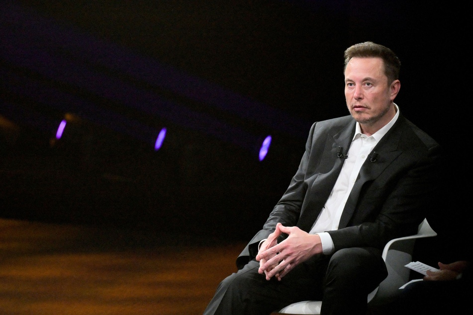 Elon Musk orders big switchup for news articles on X