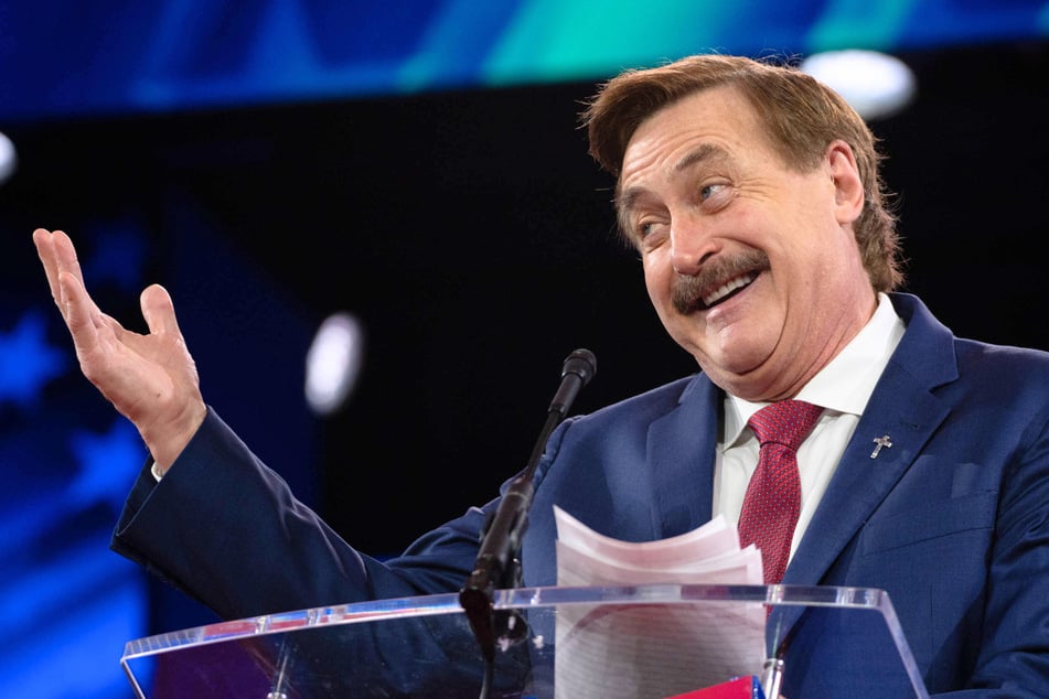 Mike Lindell backtracks on funding recount, sues Minnesota election officials instead