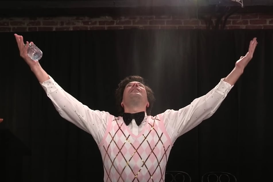 Jimmy Fallon makes fun of Harry Style's latest music video in hilarious skit