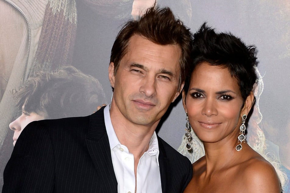Olivier Martinez (l.) and Halle Berry filed for divorce at the end of 2016 after three years of marriage.