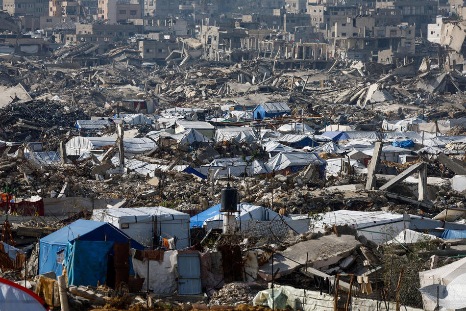 Israel continues to block the entry of aid into Gaza, where hundreds of thousands of displaced people live in tents inadequate for the winter weather.