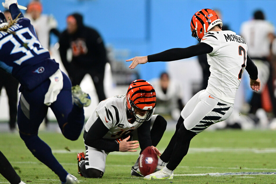NFL Playoffs: Cincy tops Titans in final seconds to advance to AFC title game