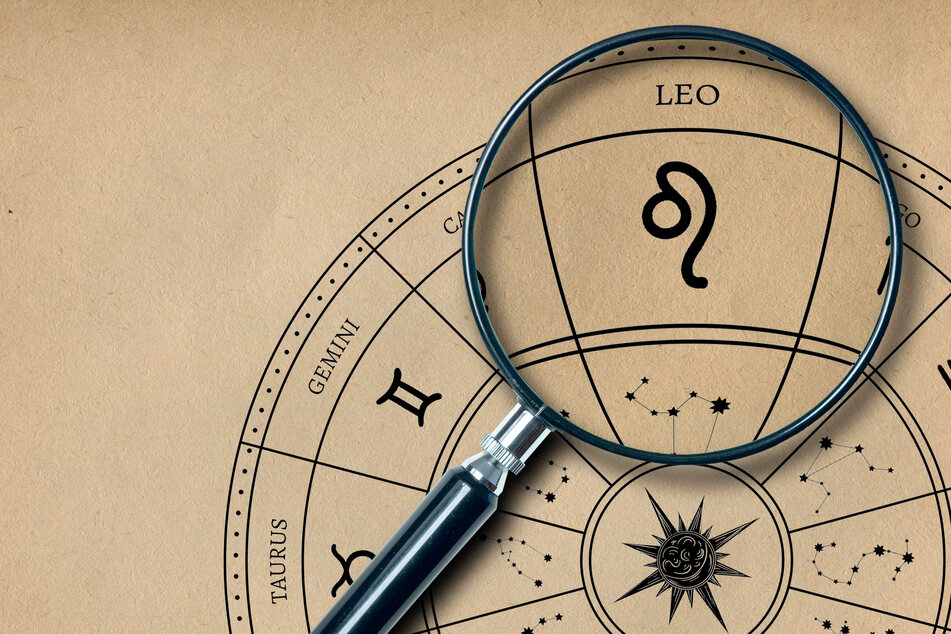 Free Leo monthly horoscope for April 2025