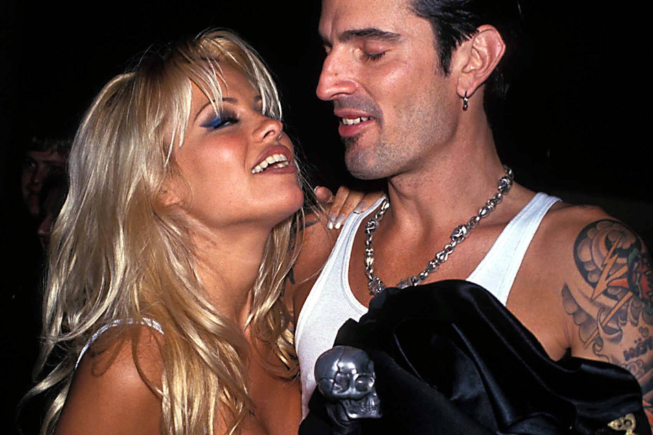 Hulu announces a series about Pamela Anderson and Tommy Lee sex tape scandal
