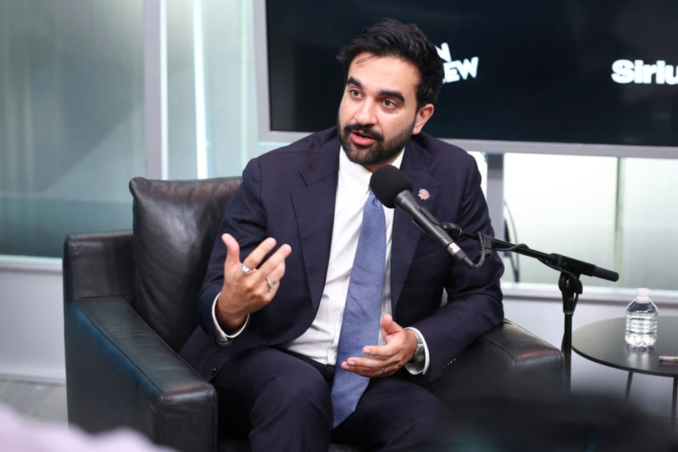 A judge on Monday ordered a halt to a "pied-à-terre" tax on unused homes in New York City championed by Mayor Zohran Mamdani.