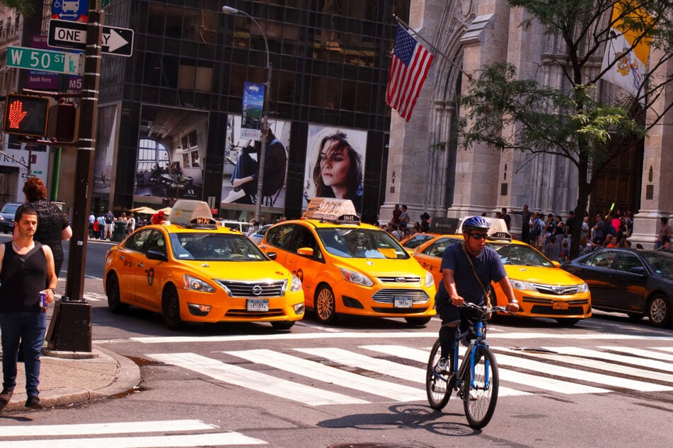 As they say, it's New York or Nowhere, especially when seeing it by bike.
