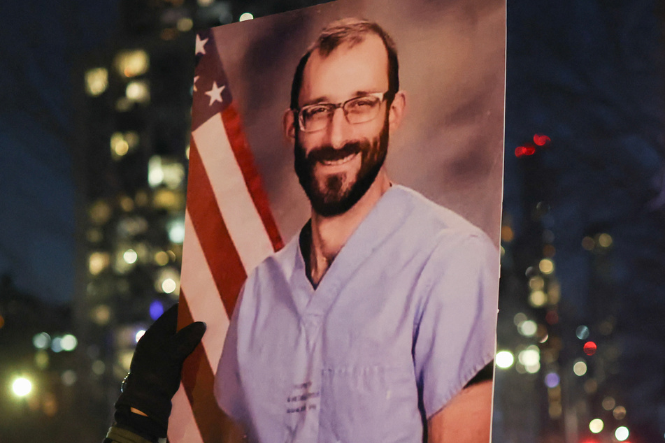 A civil rights investigation in the fatal shooting of Alex Pretti by federal agents has been opened by the Department of Justice.