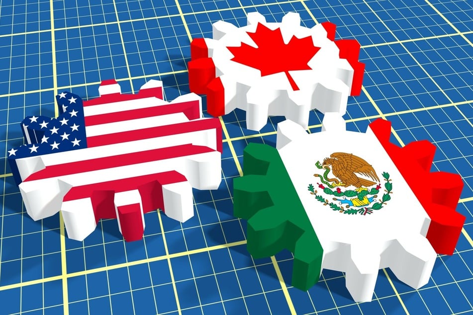 The US announced it will reopen open its Mexico and Canada land border crossings to vaccinated international travelers beginning in early November.