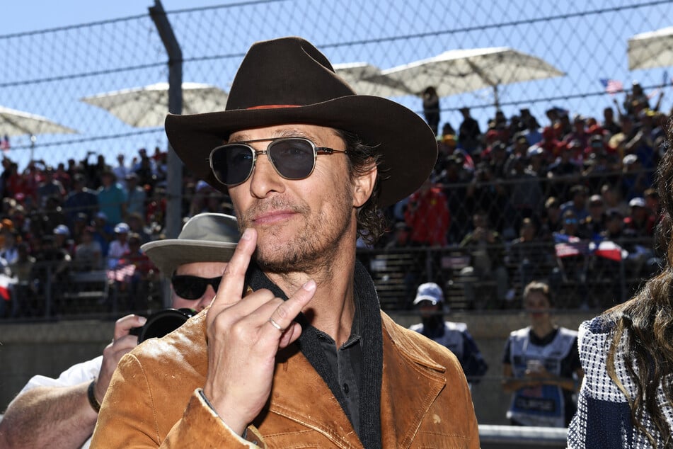 Matthew McConaughey (51) may consider challenging Texas Governor Greg Abbott in 2022.