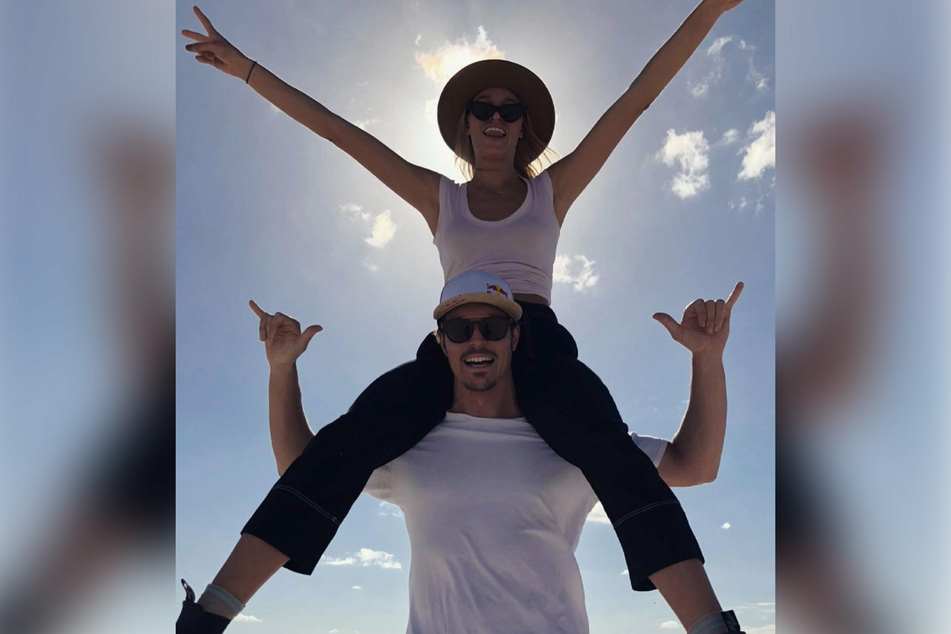 Eillidy still posts photos of her and the late Alex Pullin.
