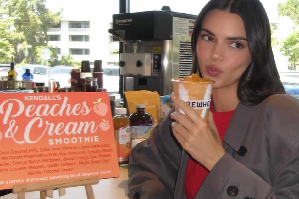 Kendall Jenner has been cooking up a special treat for fans with her new Peaches & Cream smoothie collaboration with luxury supermarket chain Erewhon.