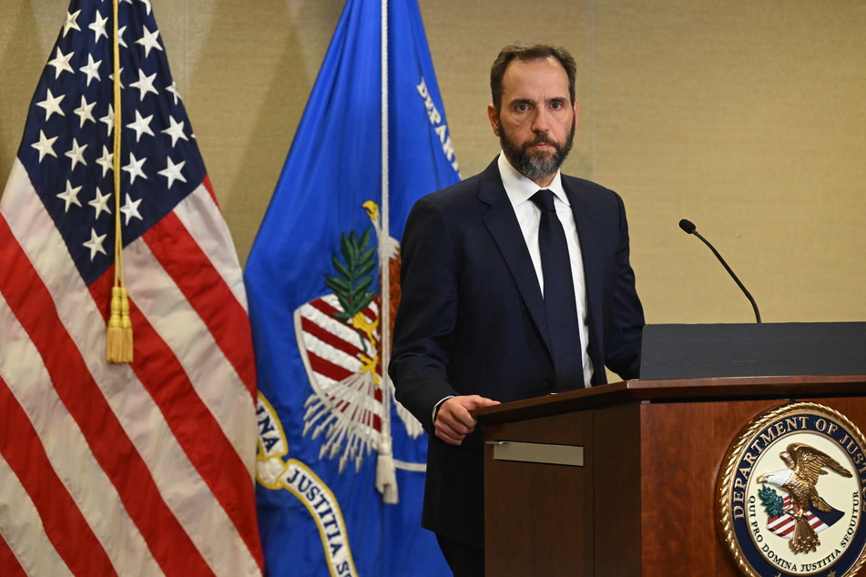 Special counsel Jack Smith's request to expedite the appeal was declined by the 6-3 conservative majority court without any notes or arguments to support their decision.