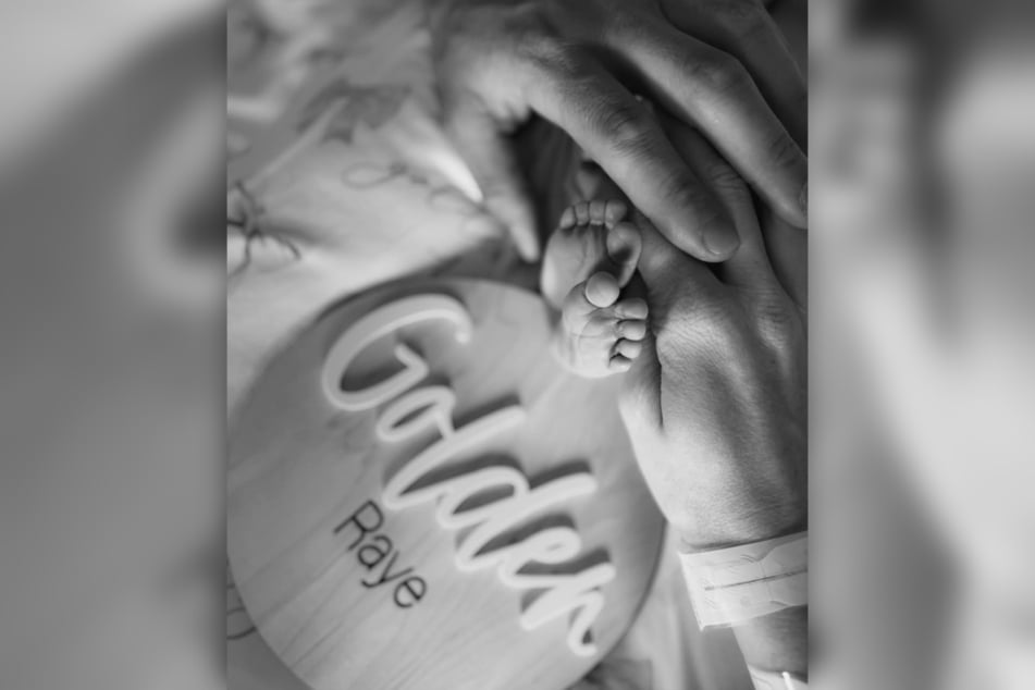 The Mahomes revealed the name of their newborn daughter via Instagram.