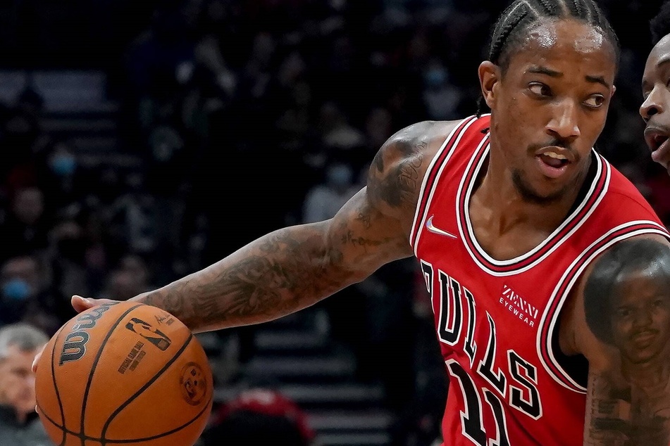 NBA: The Jazz face the music in Chicago as the Bulls snap the NBA's last unbeaten streak