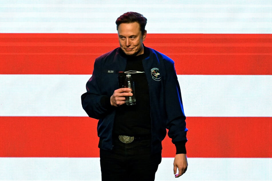 Elon Musk's SpaceX has received a $5.9-billion contract from the US government.
