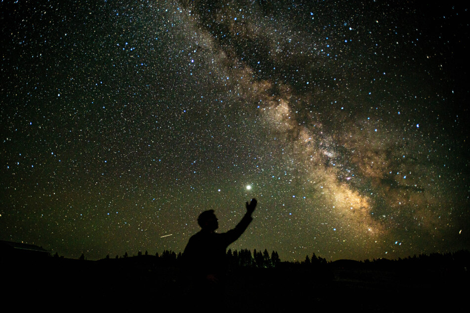 Today's horoscope: free horoscope for April 14, 2021