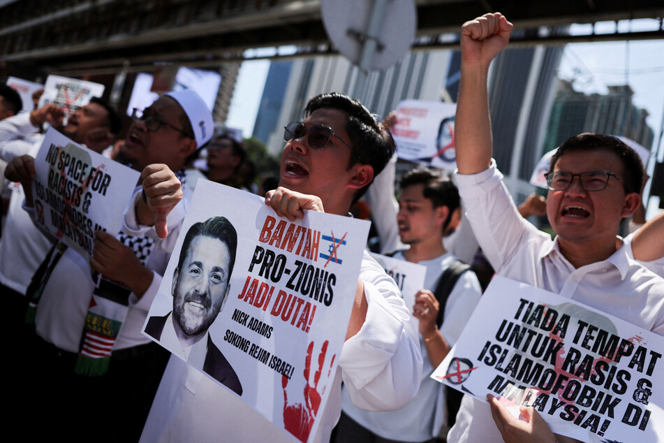 Malaysians protest against Trump's nominee for US ambassador: "Reject Nick Adams"