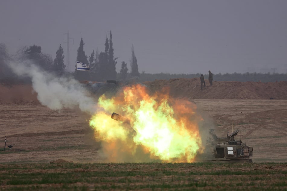 Pro-Palestinian protests were held in several countries on Sunday amid the fighting in Gaza.