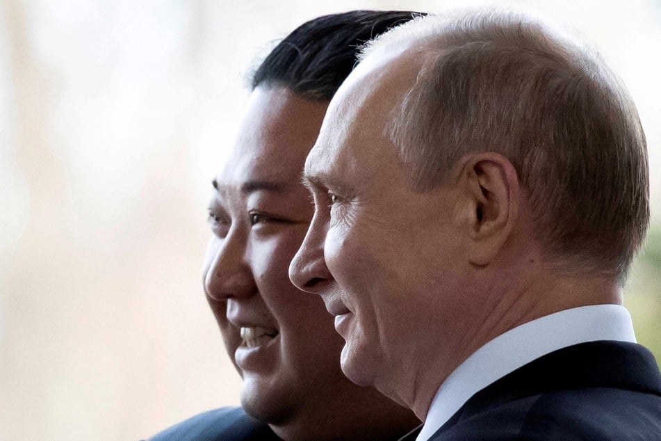 Russian President Vladimir Putin (r.) and North Korea's leader Kim Jong Un during their meeting in Vladivostok, Russia, in 2019.