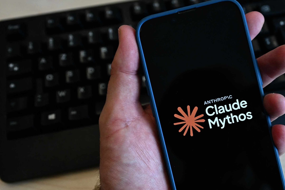 US govt allows limited access to Anthropic's banned Mythos AI model amid oversight battle