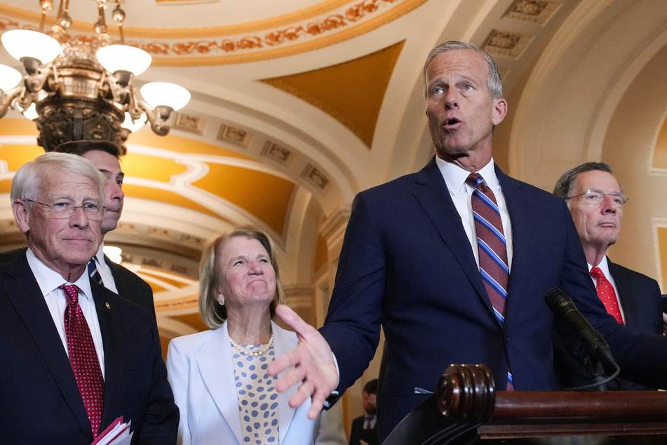 Senate Republicans threaten to "go nuclear" to push through Trump confirmations