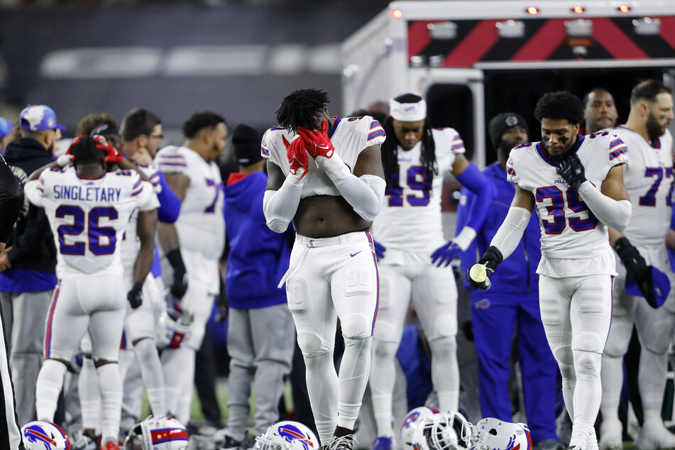 Bills safety Damar Hamlin suffers a cardiac arrest on the field against the Bengals