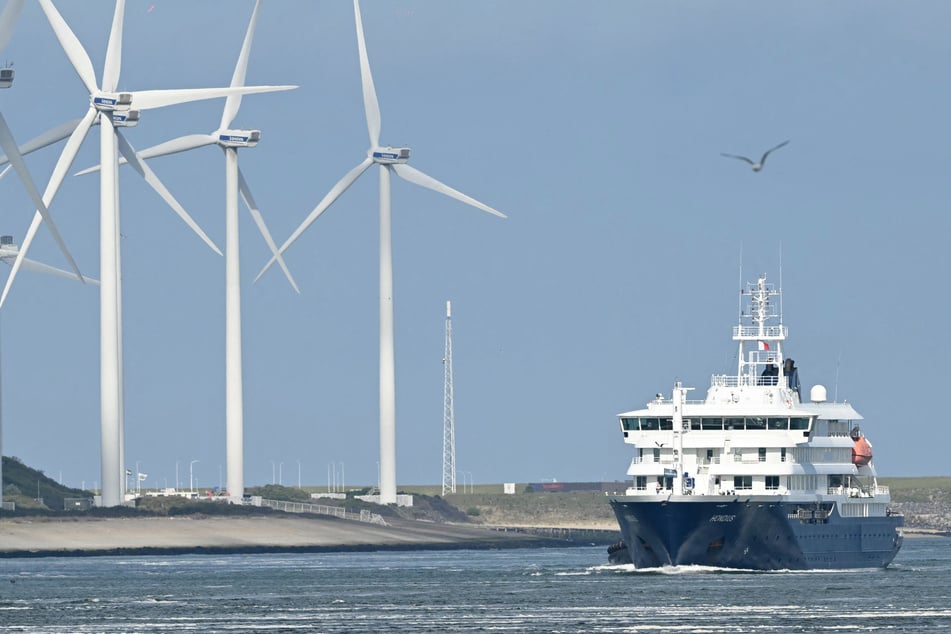 Hantavirus cruise operator denies ship was source of the outbreak