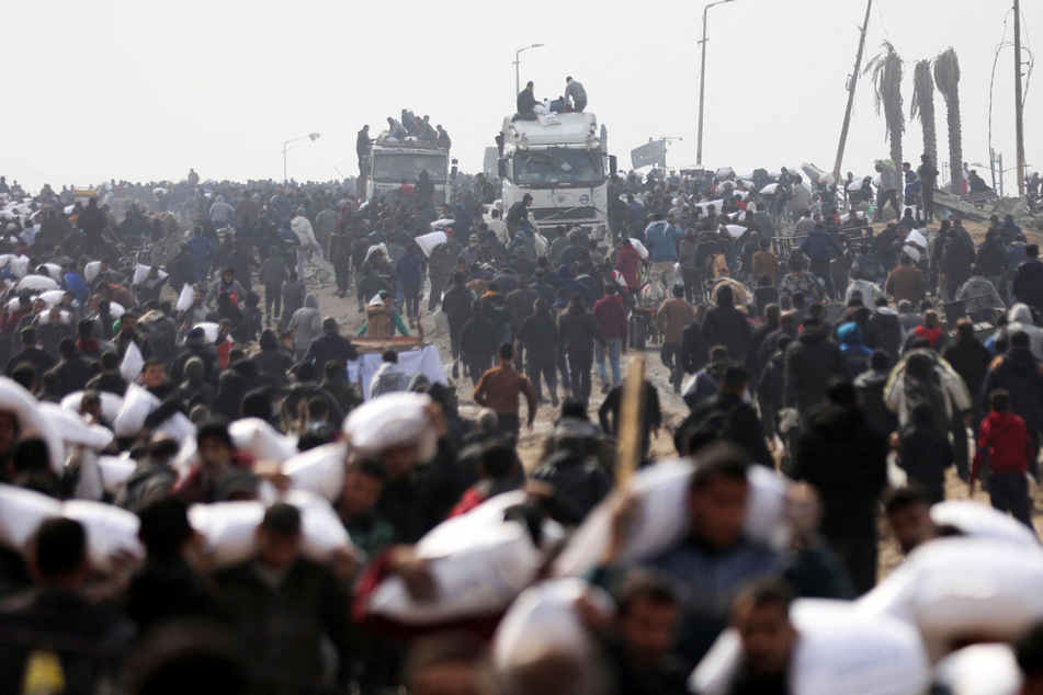 The UN says Israel has been "systematically" blocking the delivery of crucial aid to starving and injured Palestinians in Gaza.