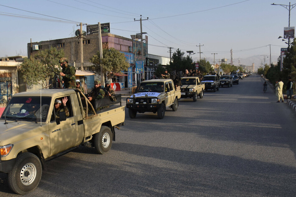 Afghanistan on edge as US departs, while Taliban asserts near full control