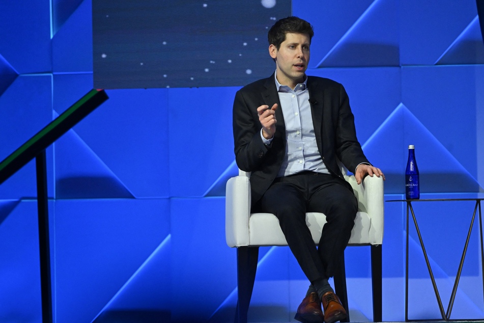 OpenAI staff threatens mass exodus to join ex-CEO Sam Altman at Microsoft