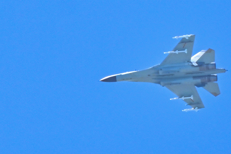 US accuses China of aggressive fighter jet move over South China Sea