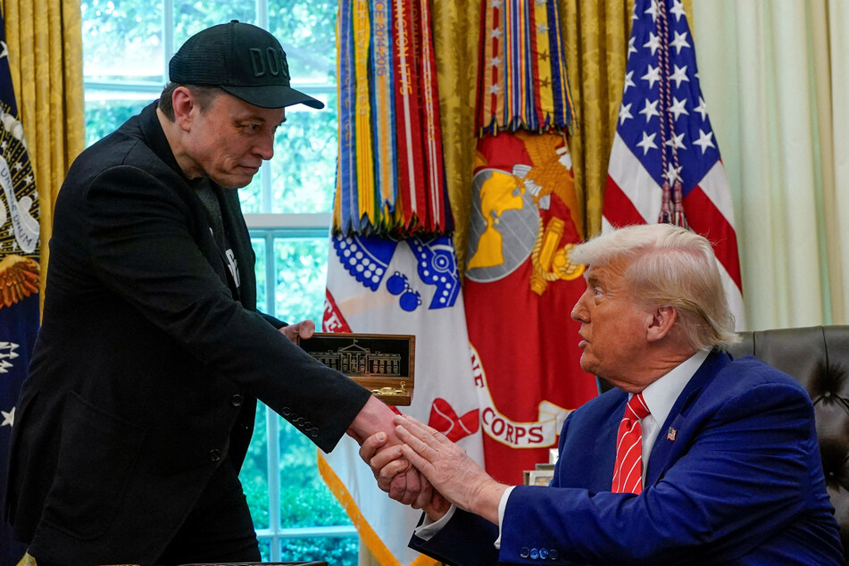 Trump plays down messy Musk breakup as White House extends olive branch!