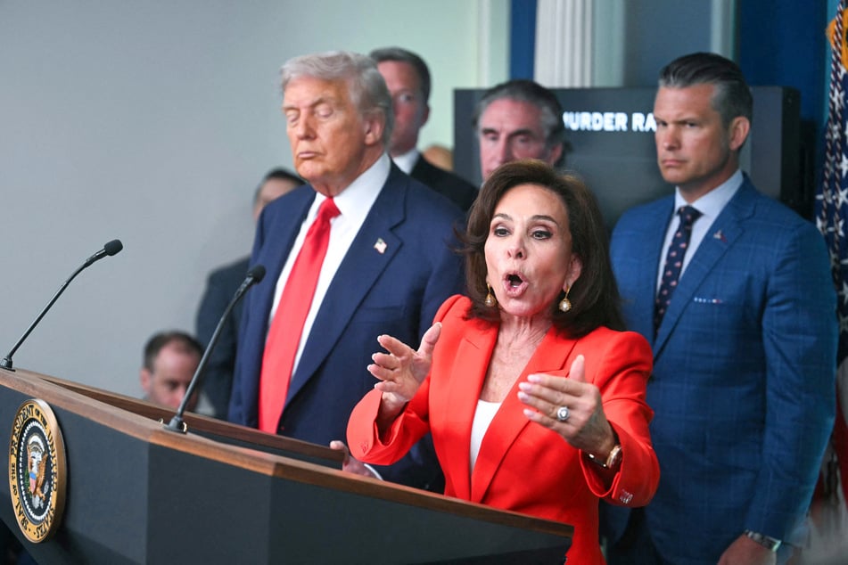 Top US Attorney Jeanine Pirro (c) recently sparked outrage after she threatened to jail any gun owner, legal or not, who brings their weapon to Washington DC.