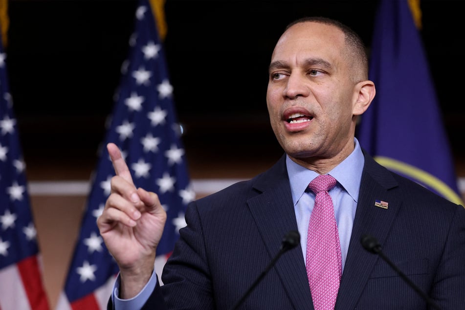 Jan. 6 rioter pardoned by Trump pleads guilty of threatening to kill Hakeem Jeffries